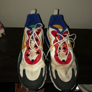 Nike Men’s Air Max 270 React. Size 10
